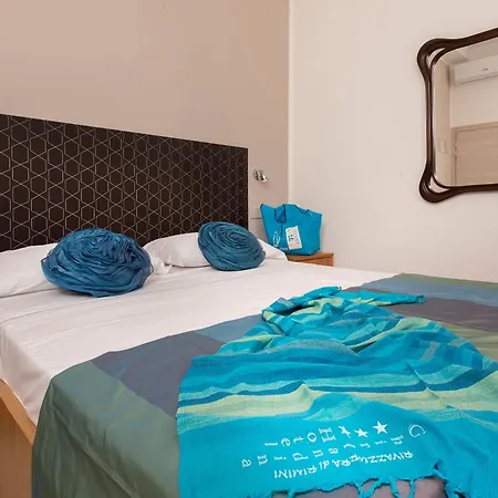 G House Hotel 2*