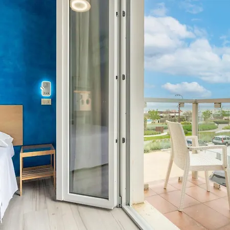 G House فندق ريميني