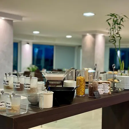 G House فندق